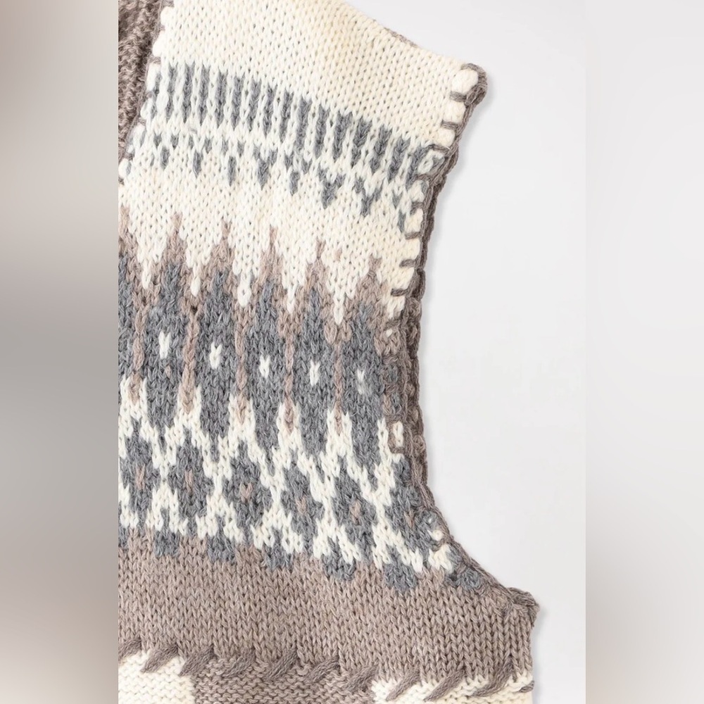 Noma Td. Handmade Vest - Picture 5 of 7